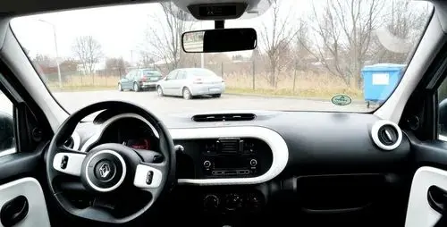 RENAULT Twingo 