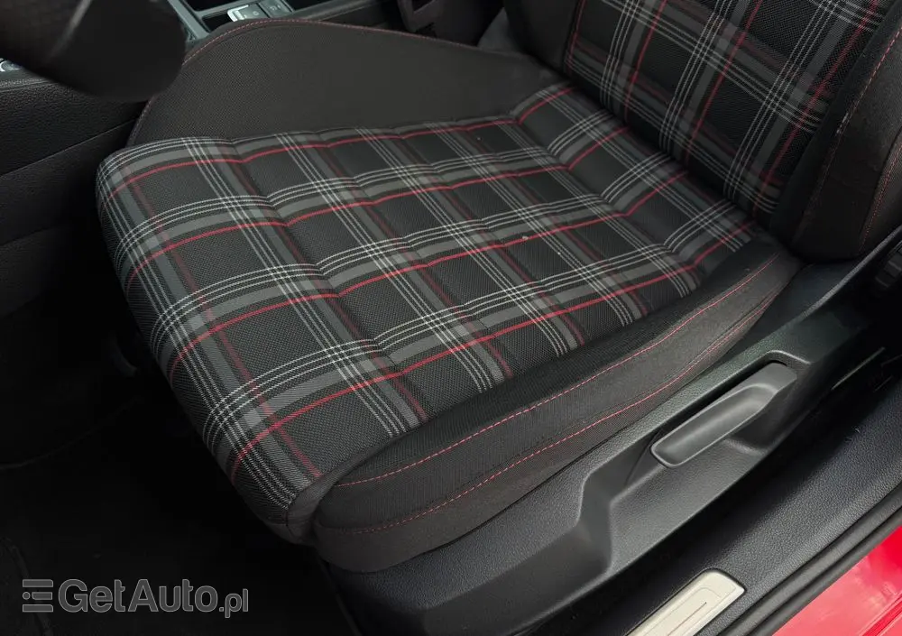 VOLKSWAGEN Golf GTI 2.0 TSI OPF DSG Performance