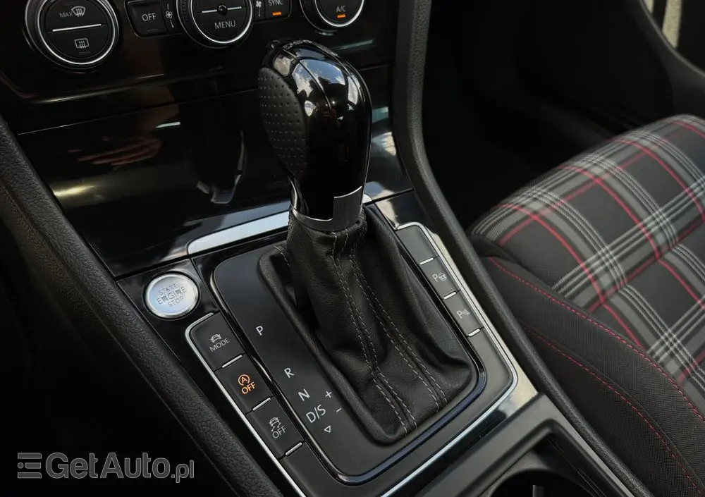 VOLKSWAGEN Golf GTI 2.0 TSI OPF DSG Performance