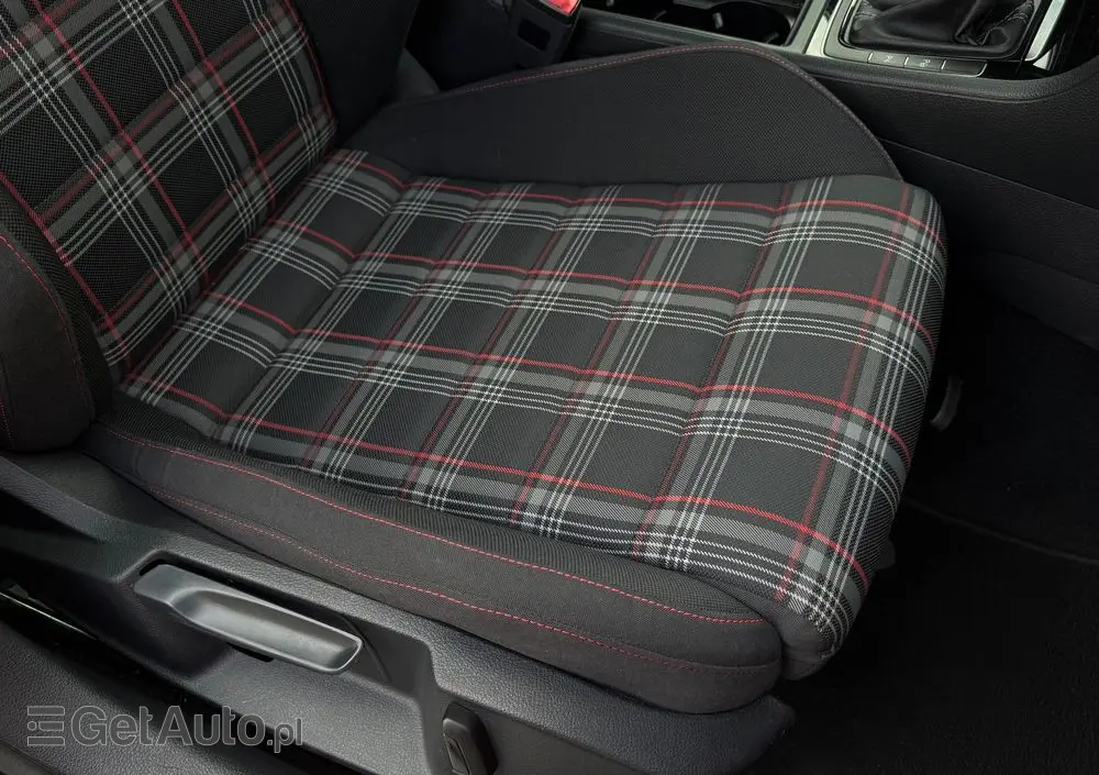 VOLKSWAGEN Golf GTI 2.0 TSI OPF DSG Performance