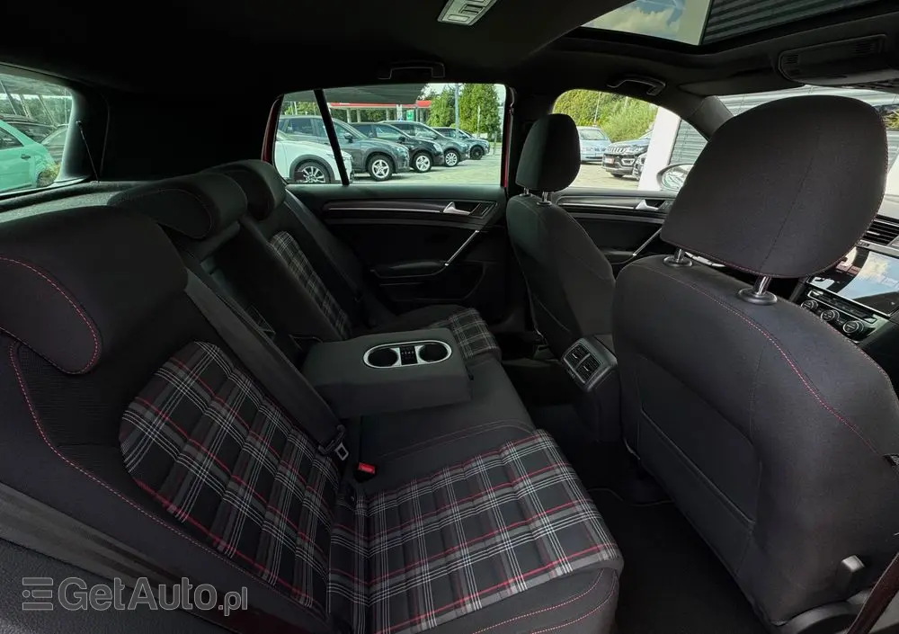 VOLKSWAGEN Golf GTI 2.0 TSI OPF DSG Performance