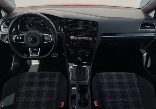 VOLKSWAGEN Golf GTI 2.0 TSI OPF DSG Performance