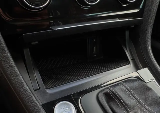 VOLKSWAGEN Golf GTI 2.0 TSI OPF DSG Performance