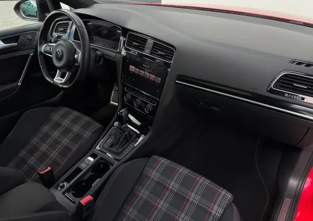 VOLKSWAGEN Golf GTI 2.0 TSI OPF DSG Performance