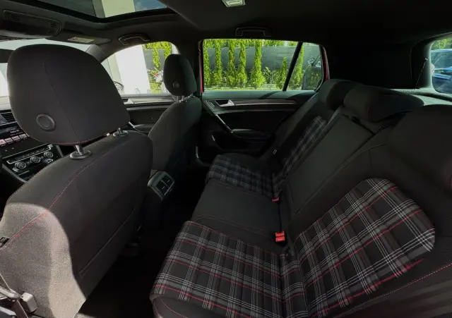 VOLKSWAGEN Golf GTI 2.0 TSI OPF DSG Performance