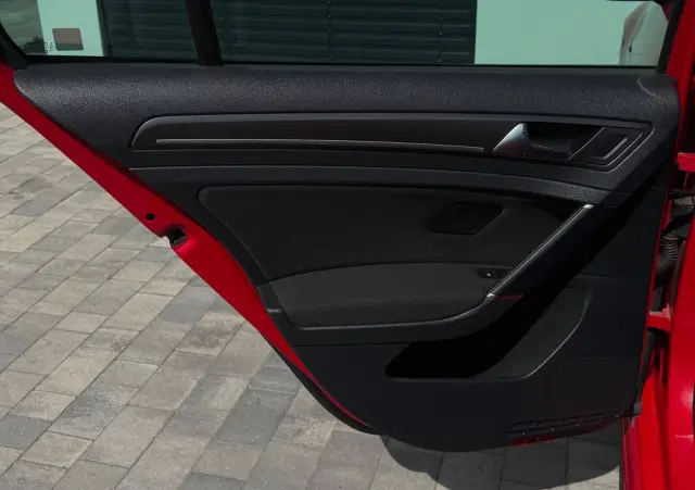 VOLKSWAGEN Golf GTI 2.0 TSI OPF DSG Performance