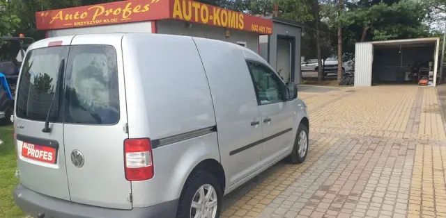 VOLKSWAGEN Caddy 