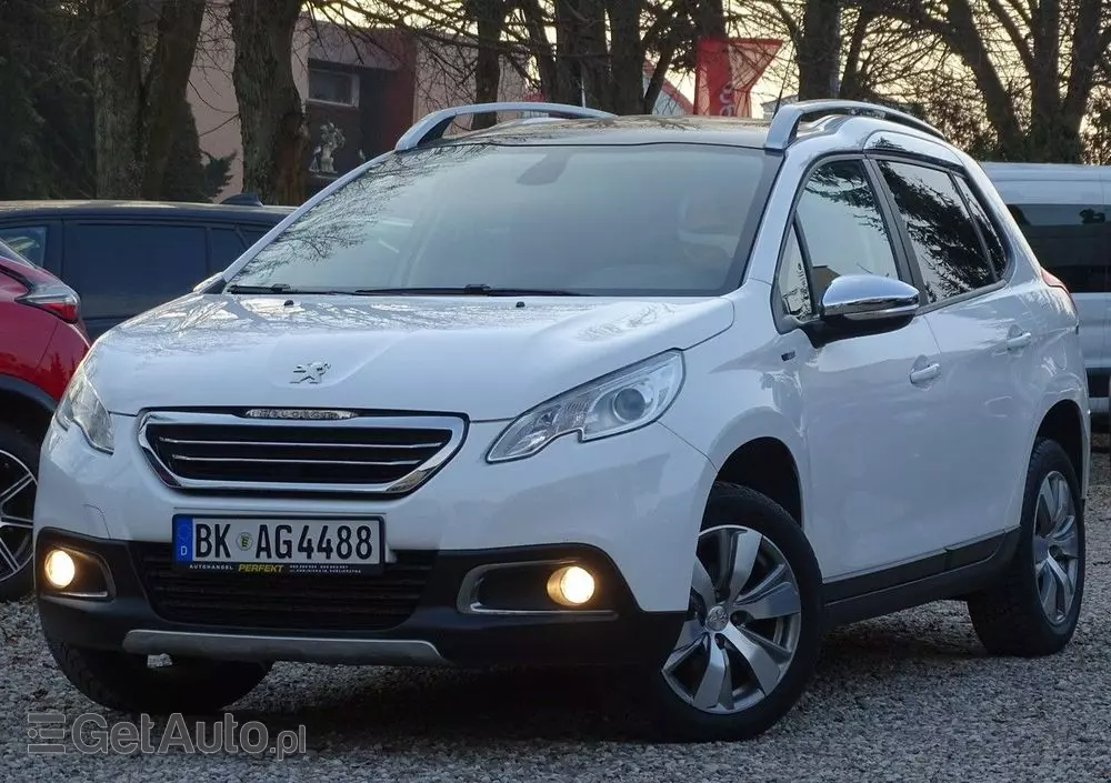 PEUGEOT 2008 1.2 Pure Tech Style