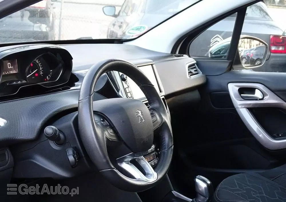PEUGEOT 2008 1.2 Pure Tech Style
