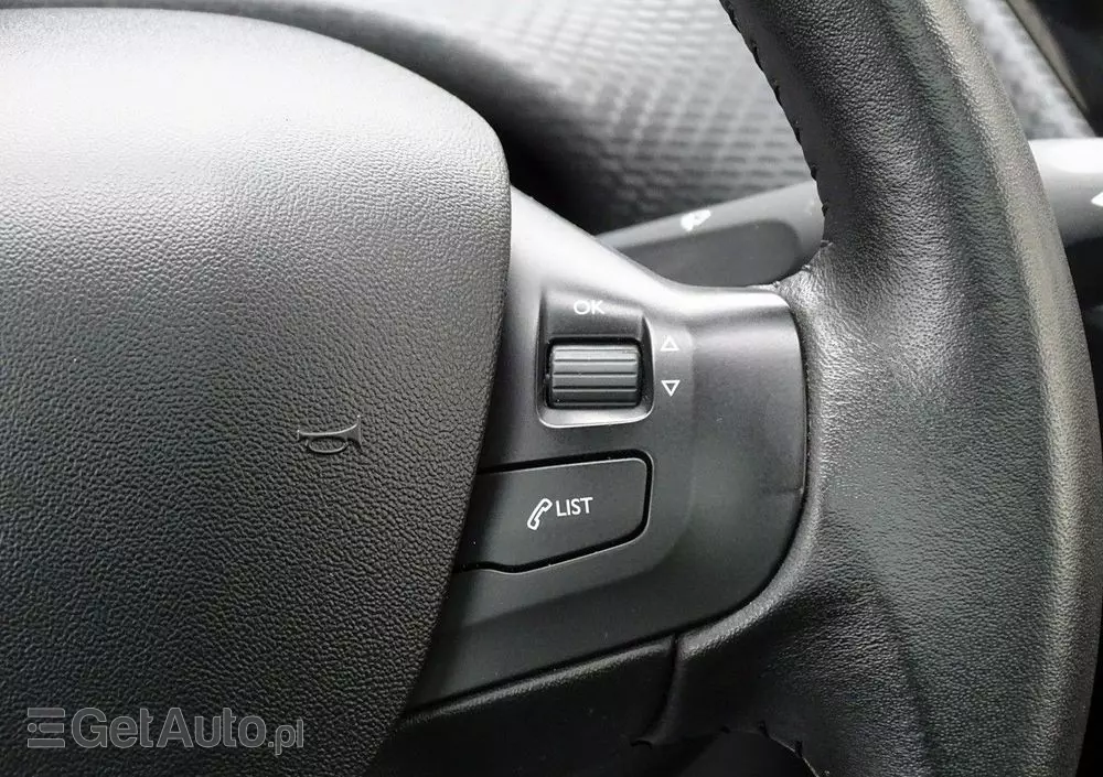 PEUGEOT 2008 1.2 Pure Tech Style