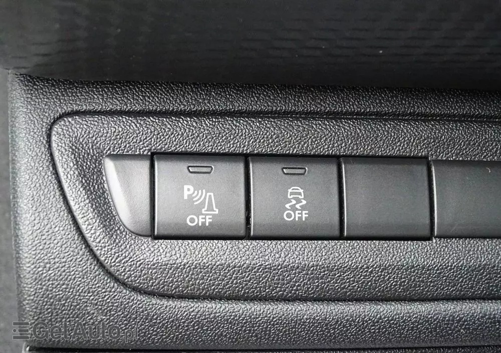 PEUGEOT 2008 1.2 Pure Tech Style