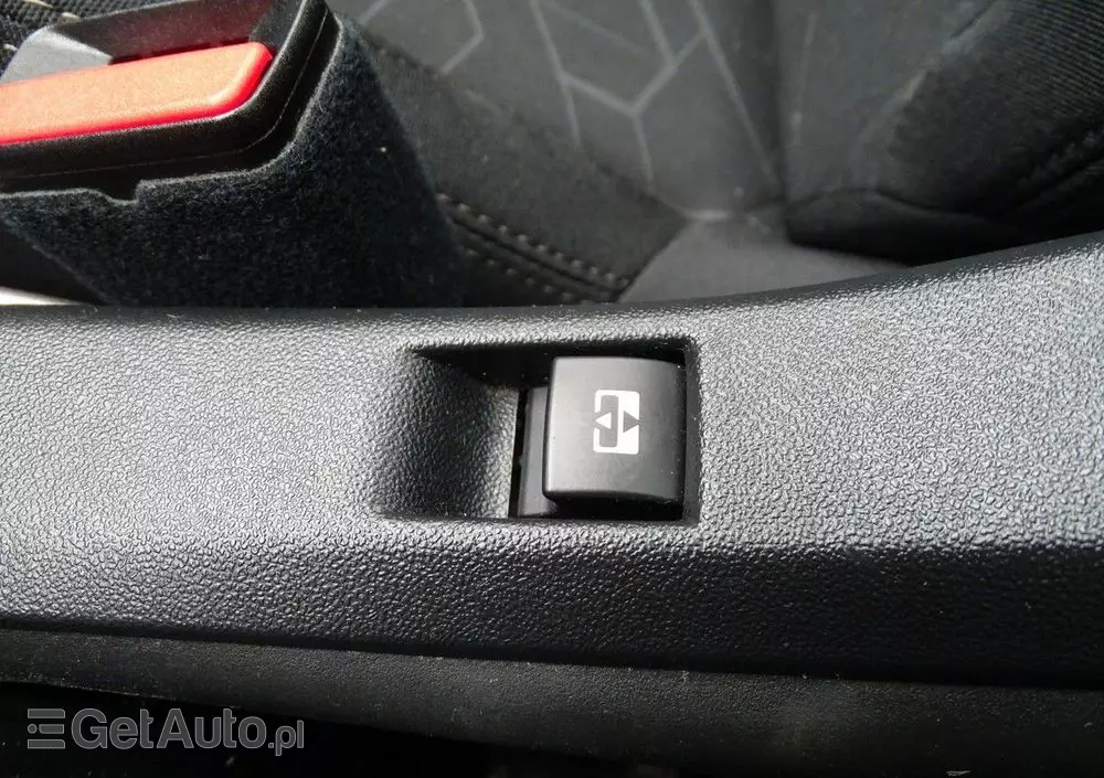 PEUGEOT 2008 1.2 Pure Tech Style