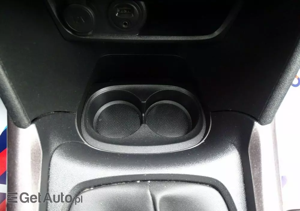 PEUGEOT 2008 1.2 Pure Tech Style