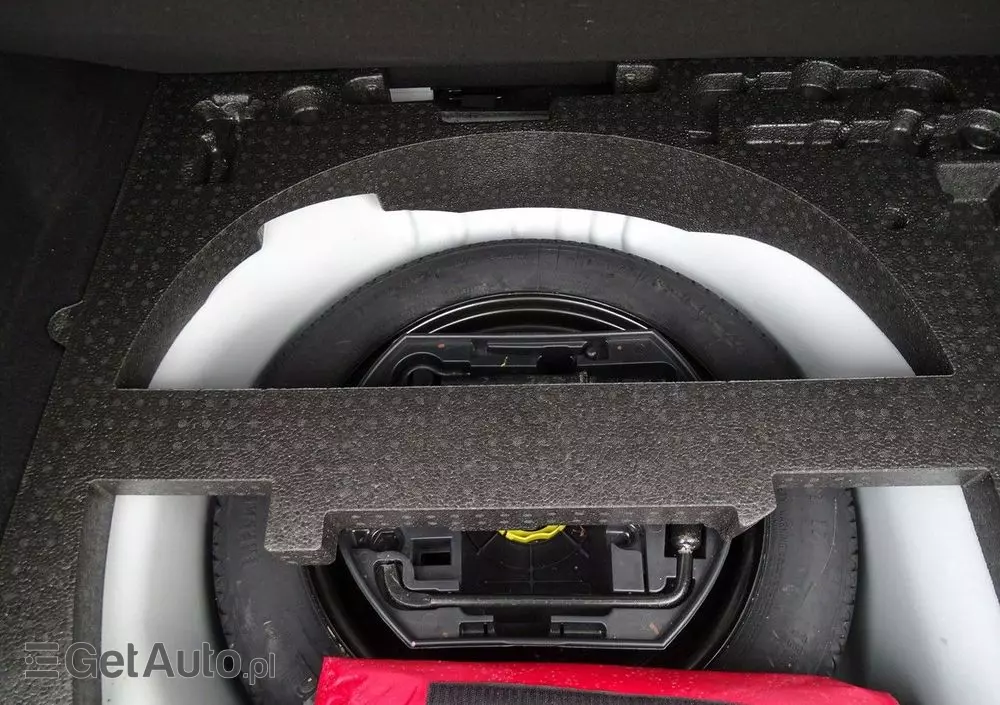 PEUGEOT 2008 1.2 Pure Tech Style