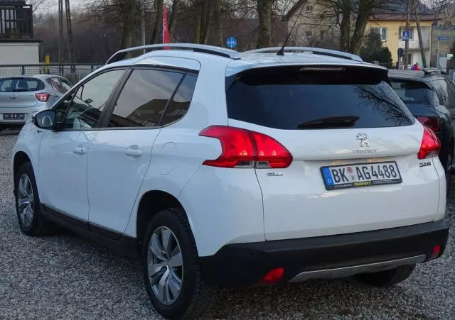 PEUGEOT 2008 1.2 Pure Tech Style