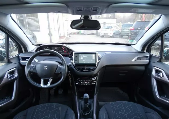 PEUGEOT 2008 1.2 Pure Tech Style