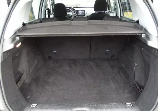 PEUGEOT 2008 1.2 Pure Tech Style