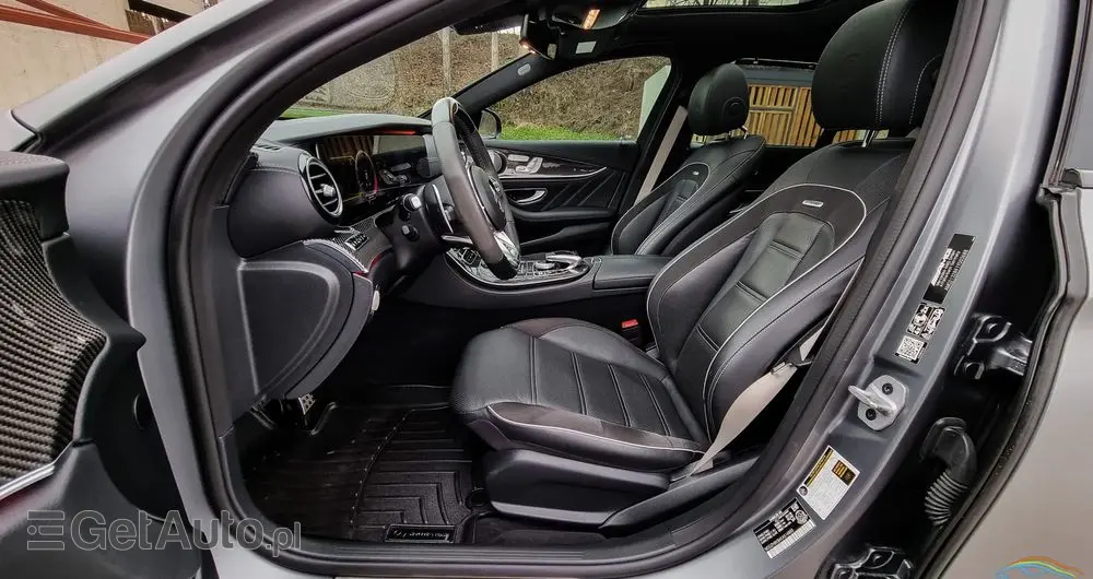 MERCEDES-BENZ Klasa E AMG 63 S 4-Matic+