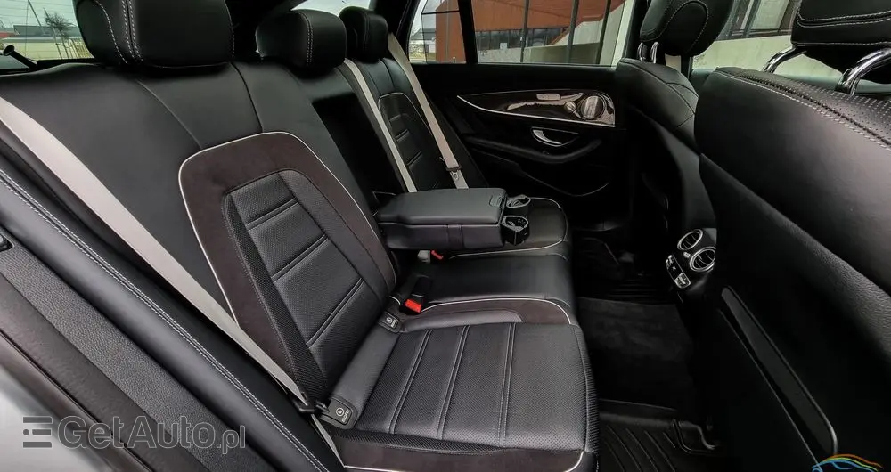 MERCEDES-BENZ Klasa E AMG 63 S 4-Matic+