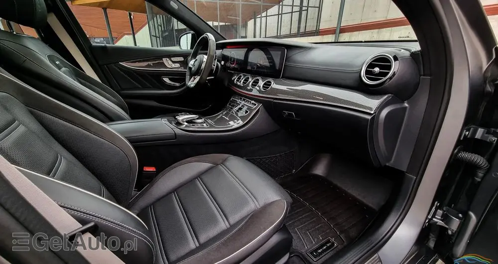 MERCEDES-BENZ Klasa E AMG 63 S 4-Matic+