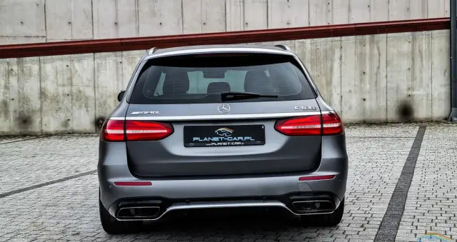 MERCEDES-BENZ Klasa E AMG 63 S 4-Matic+