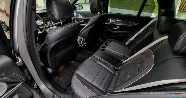 MERCEDES-BENZ Klasa E AMG 63 S 4-Matic+