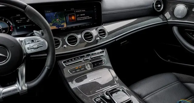 MERCEDES-BENZ Klasa E AMG 63 S 4-Matic+