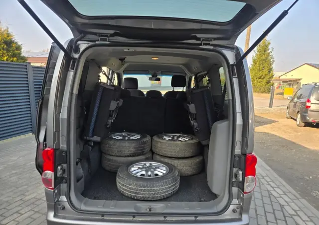 NISSAN NV200 Combi 7os