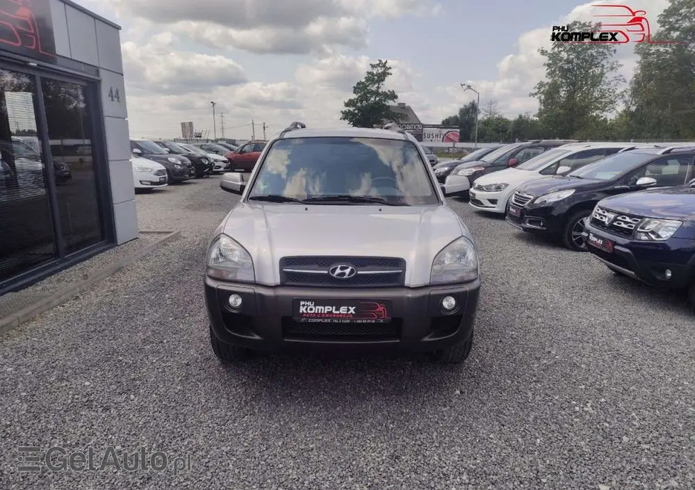 HYUNDAI Tucson 