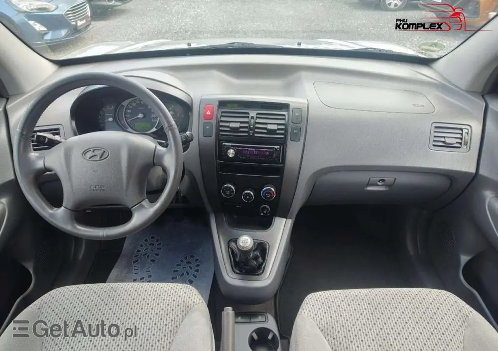 HYUNDAI Tucson 