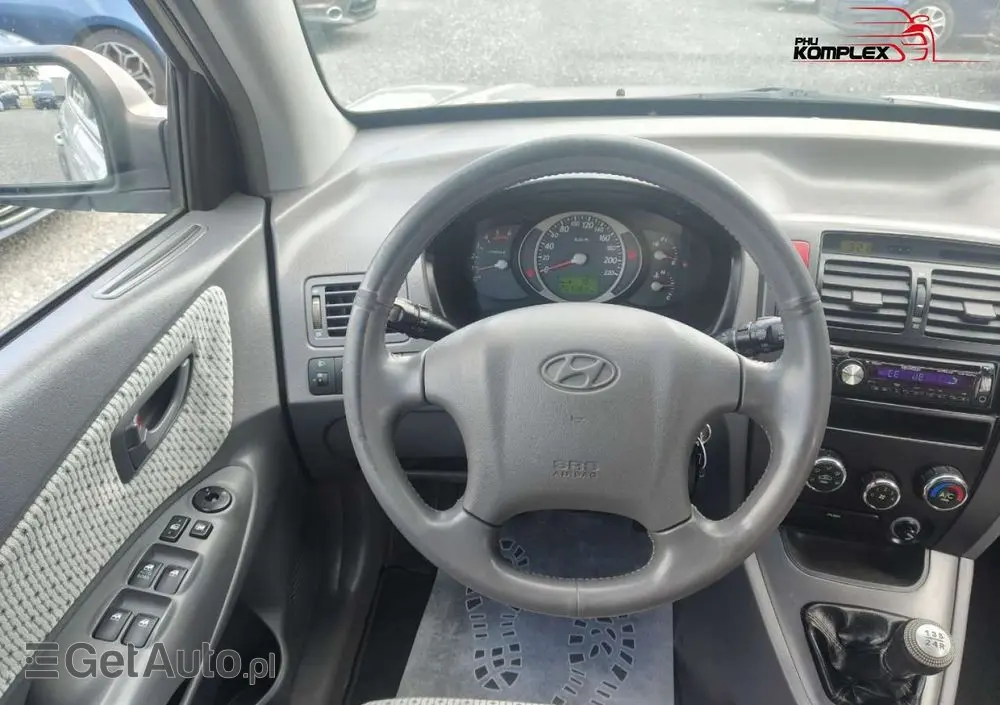 HYUNDAI Tucson 
