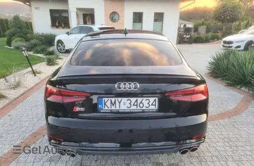 AUDI S5 