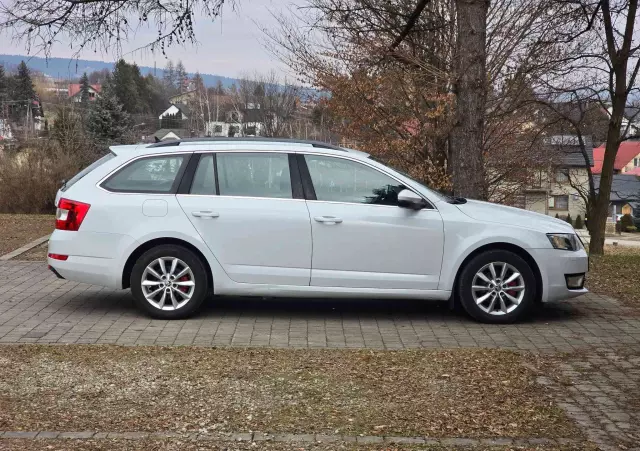 SKODA Octavia 1.6 TDI 4x4 Edition