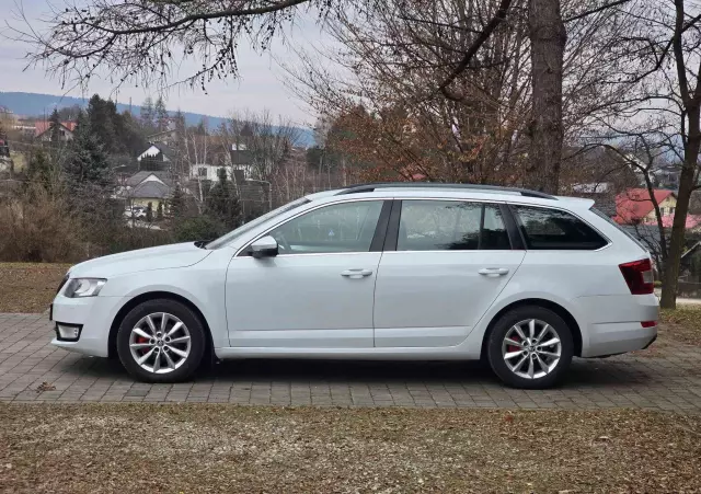 SKODA Octavia 1.6 TDI 4x4 Edition