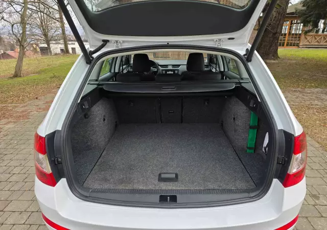 SKODA Octavia 1.6 TDI 4x4 Edition