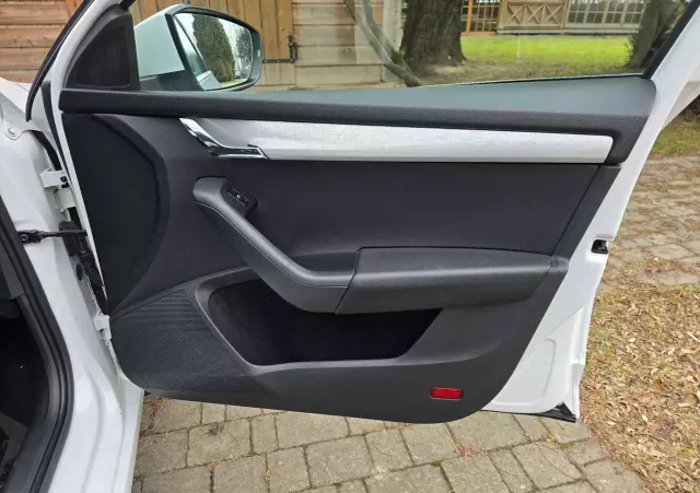 SKODA Octavia 1.6 TDI 4x4 Edition