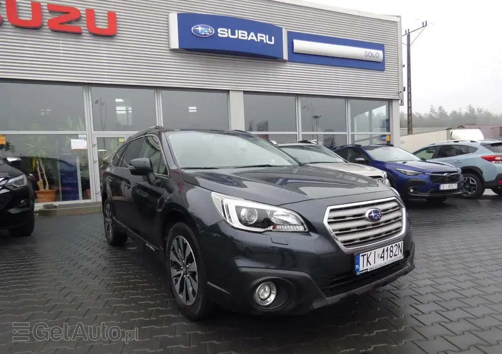 SUBARU Outback 