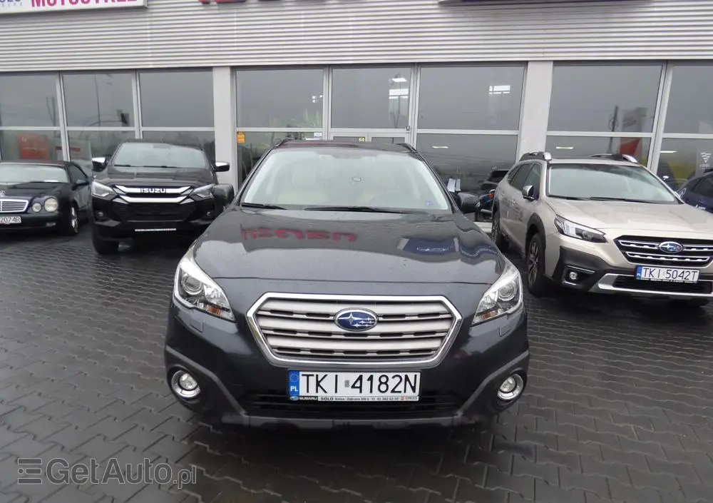 SUBARU Outback 