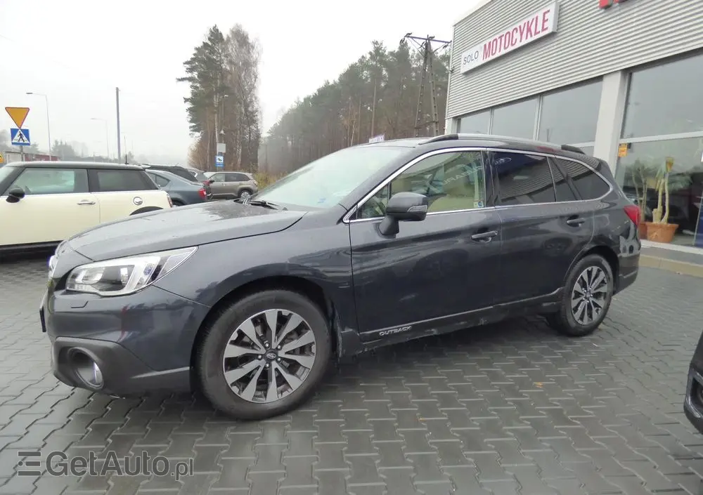 SUBARU Outback 