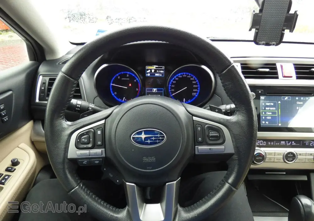 SUBARU Outback 