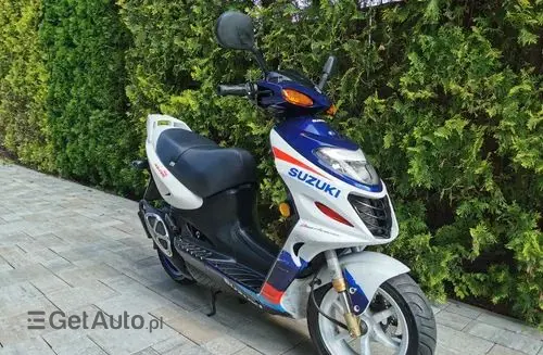 SUZUKI AY 50 R Katana 