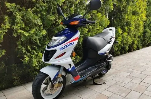 SUZUKI AY 50 R Katana 