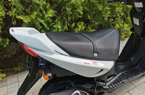 SUZUKI AY 50 R Katana 