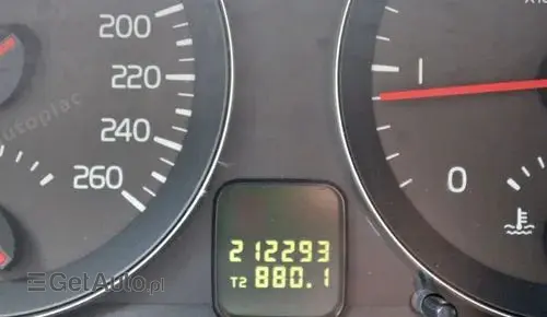 VOLVO C30 