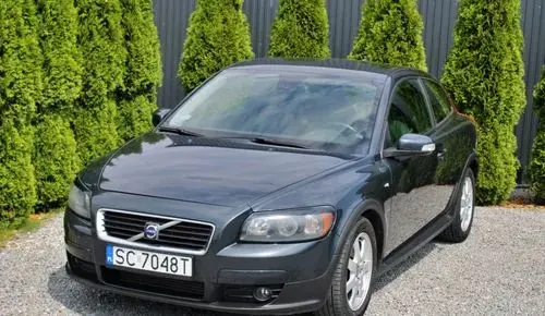 VOLVO C30 