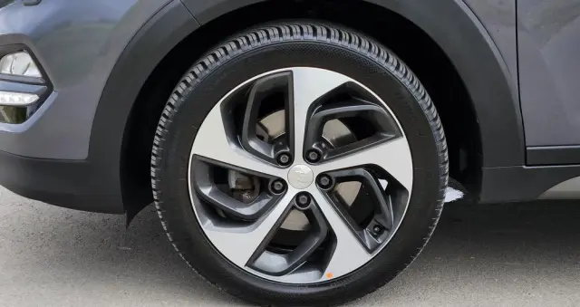 HYUNDAI Tucson 1.6 GDi 4WD Premium