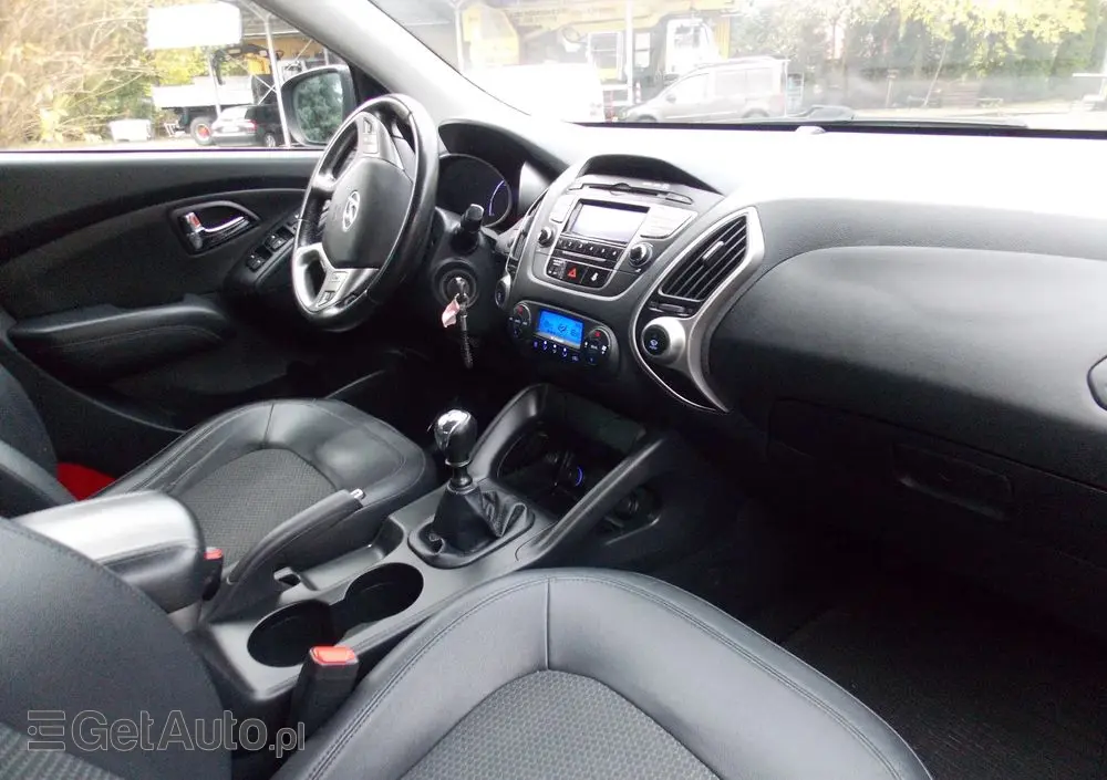 HYUNDAI Ix35 1.6 2WD blue Style