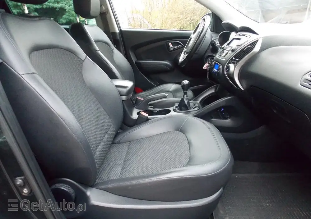 HYUNDAI Ix35 1.6 2WD blue Style