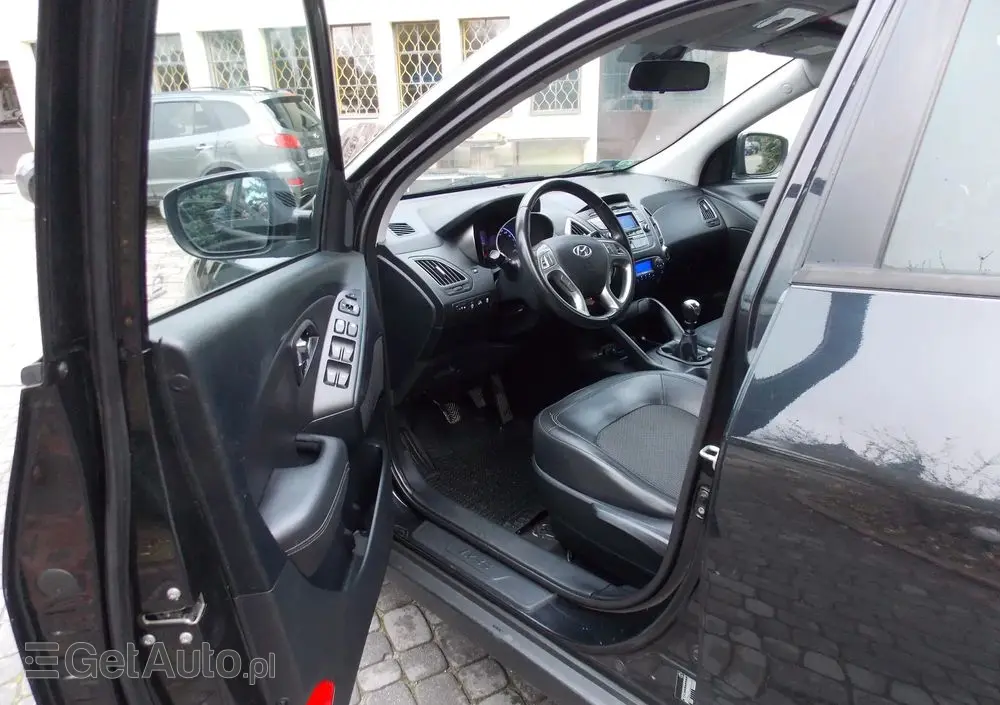 HYUNDAI Ix35 1.6 2WD blue Style