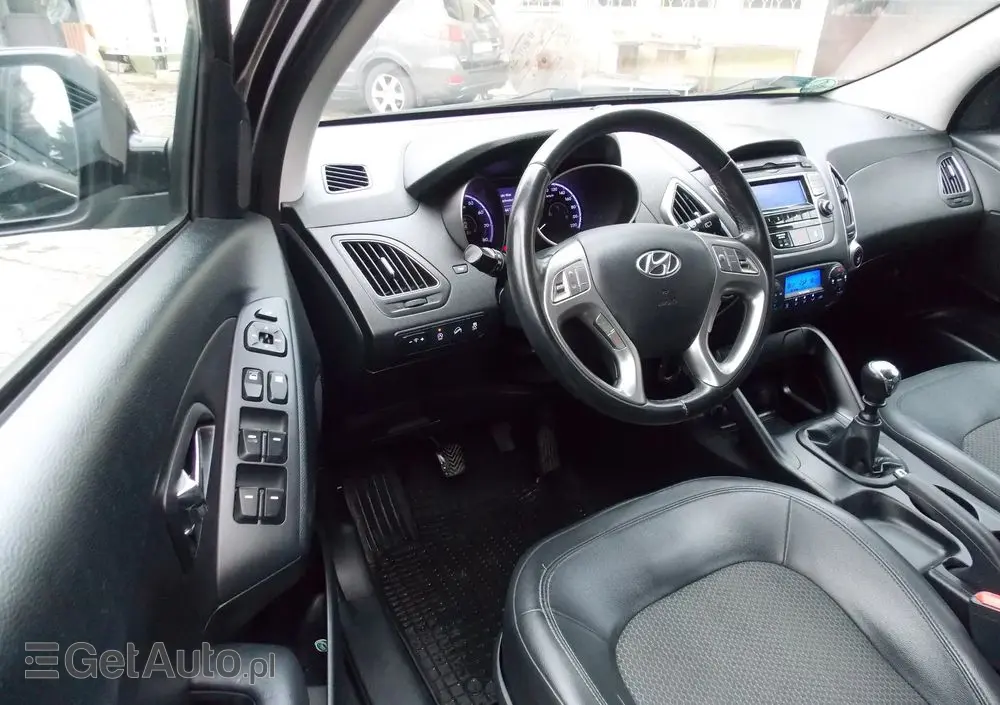 HYUNDAI Ix35 1.6 2WD blue Style